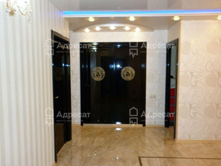 4-комн квартира пр-кт. Университетский,  д.49
