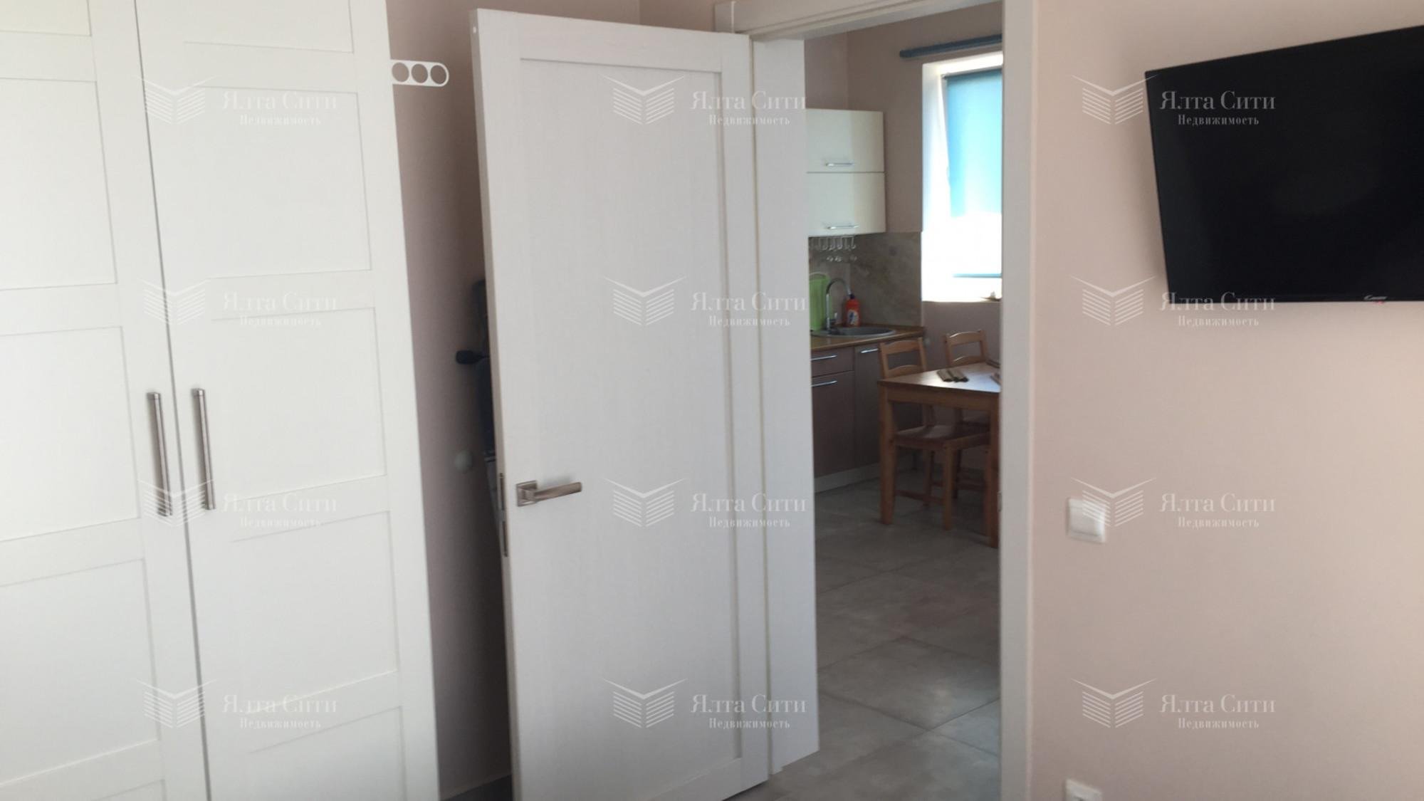 Купить дачу, дом, коттедж за 33 000 000 рублей на Академика В.В. Шулейкина ул., 10
