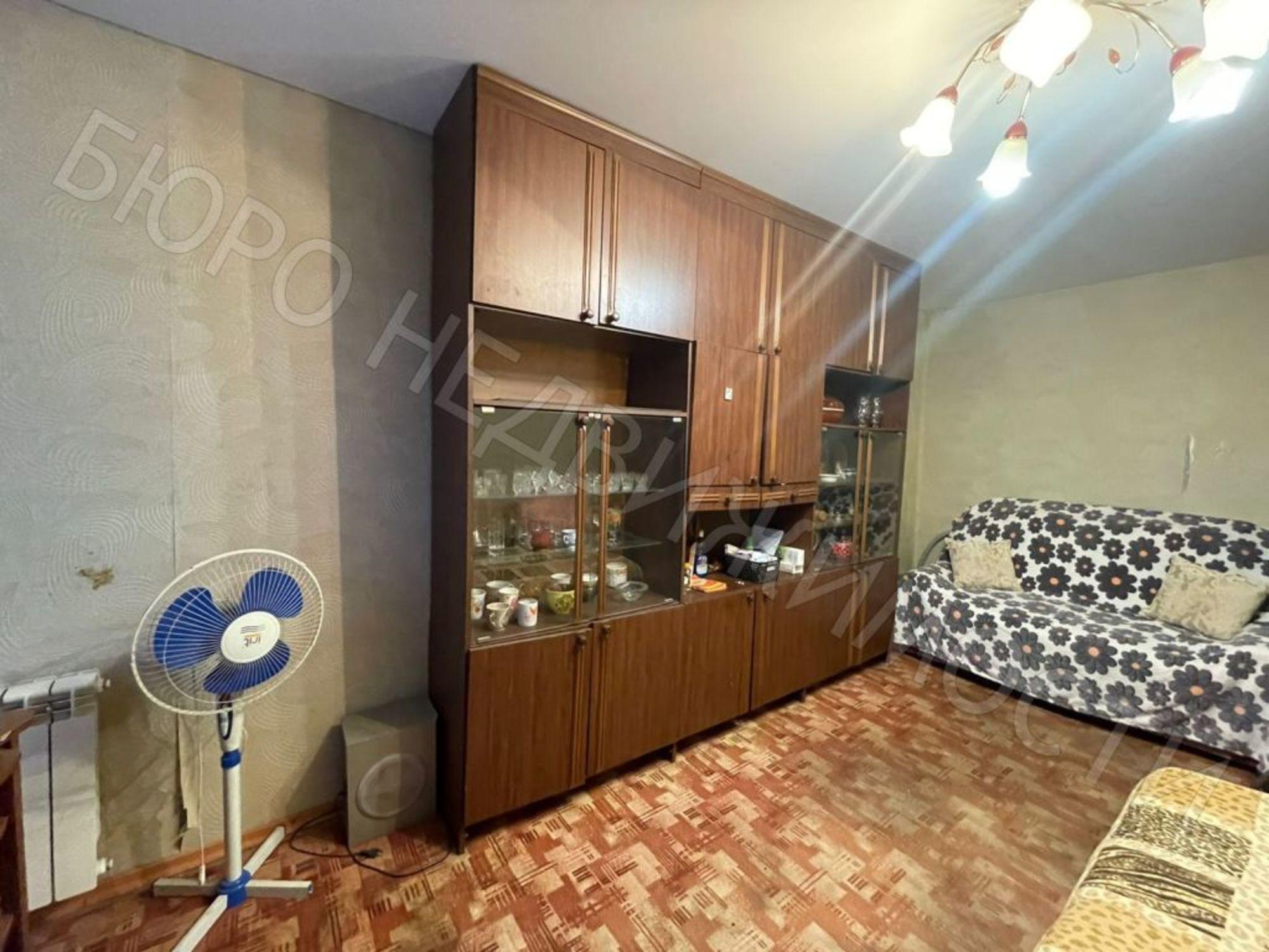 Купить квартиру за 2 400 000 рублей на Титова ул, 13А