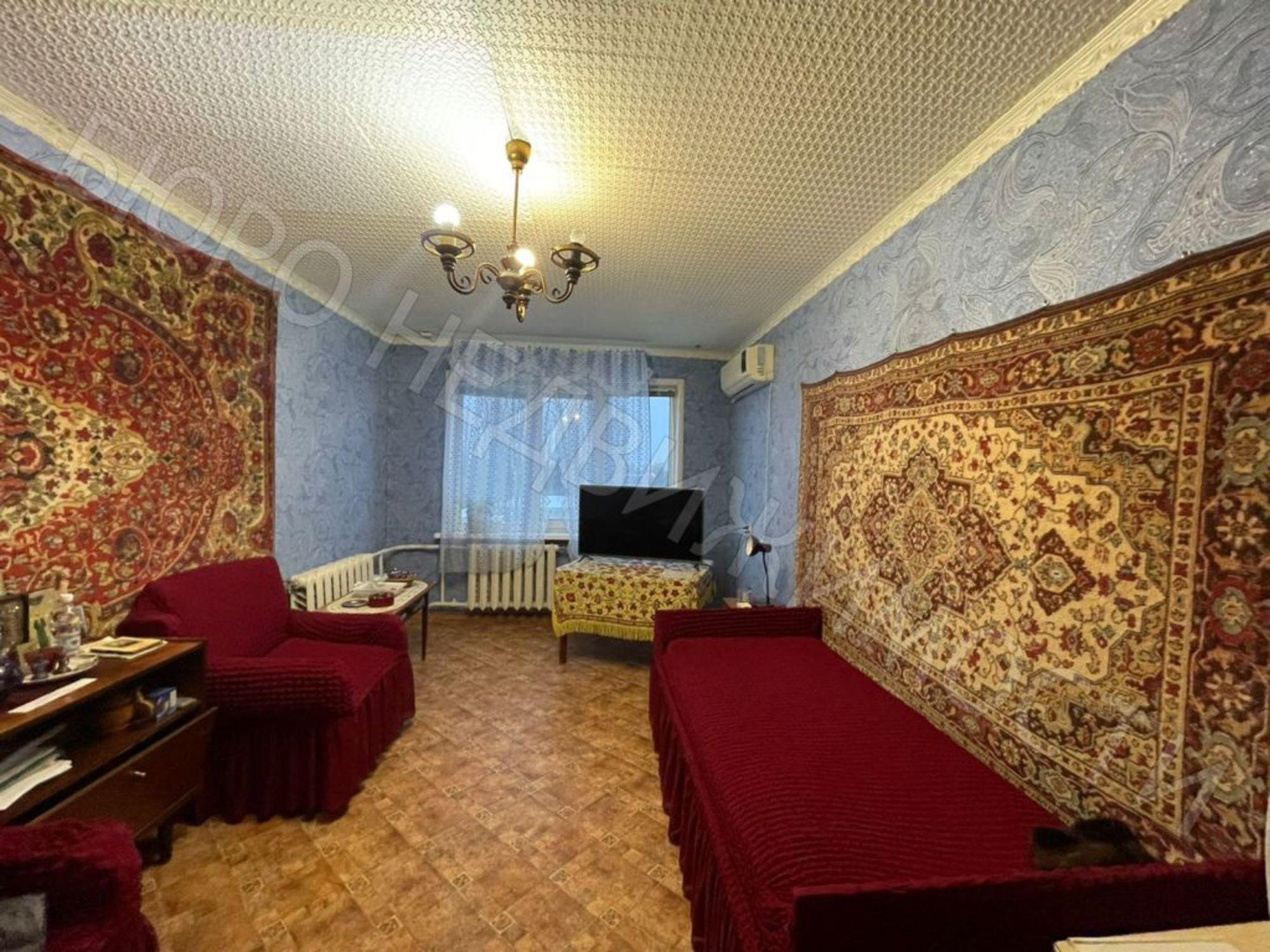 Купить квартиру за 2 400 000 рублей на Титова ул, 13А