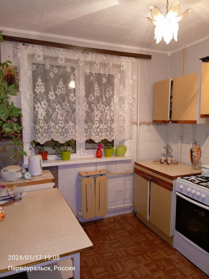 2-комн квартира Космонавтов проспект, 11
