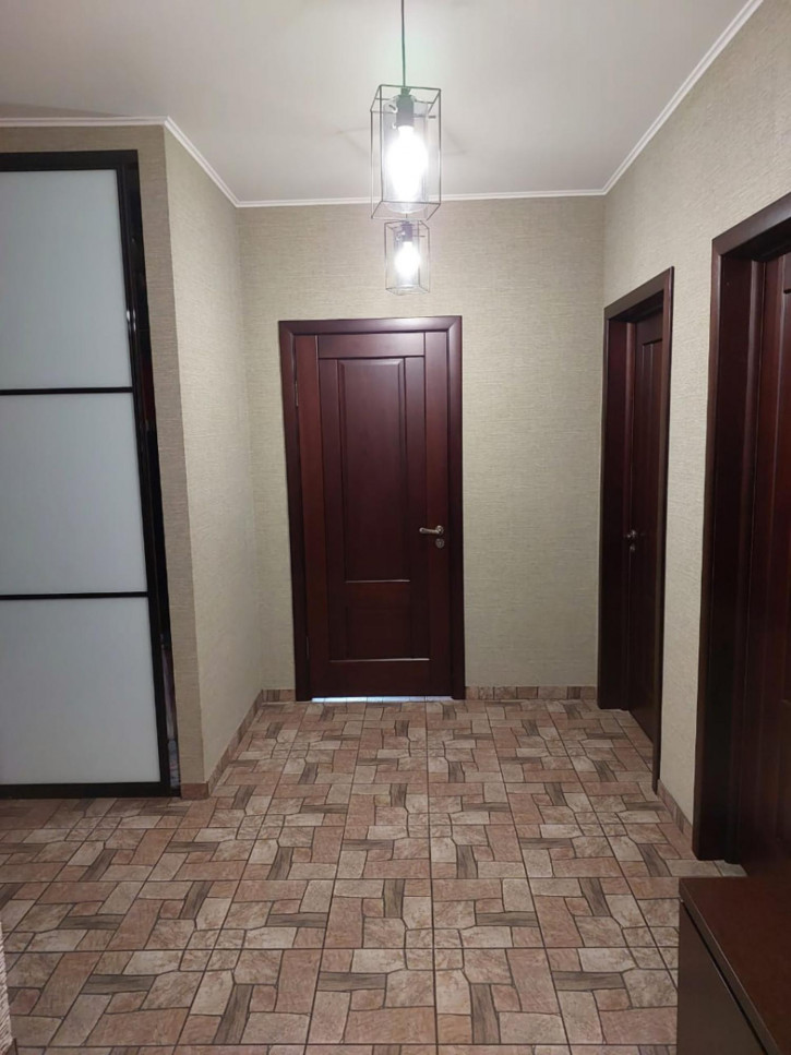 3-комн квартира Шахматная, 2б