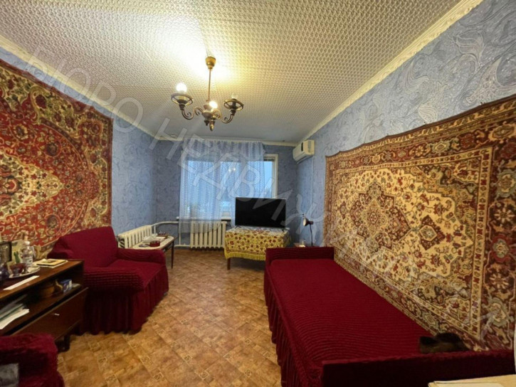 2-комн квартира Титова ул, 13А