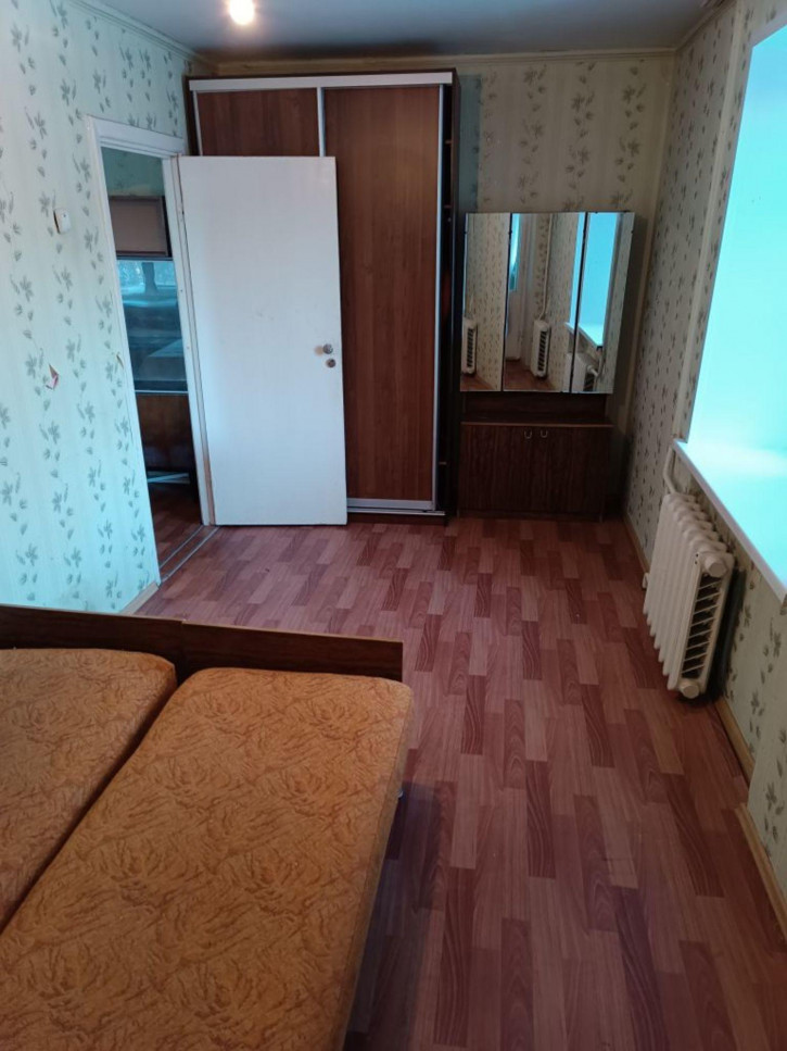 2-комн квартира Ньютона ул, 42