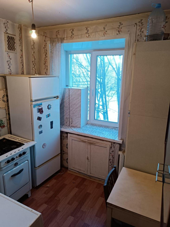 2-комн квартира Ньютона ул, 42