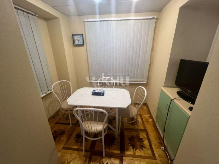 2-комн квартира Родионова ул, 180к1