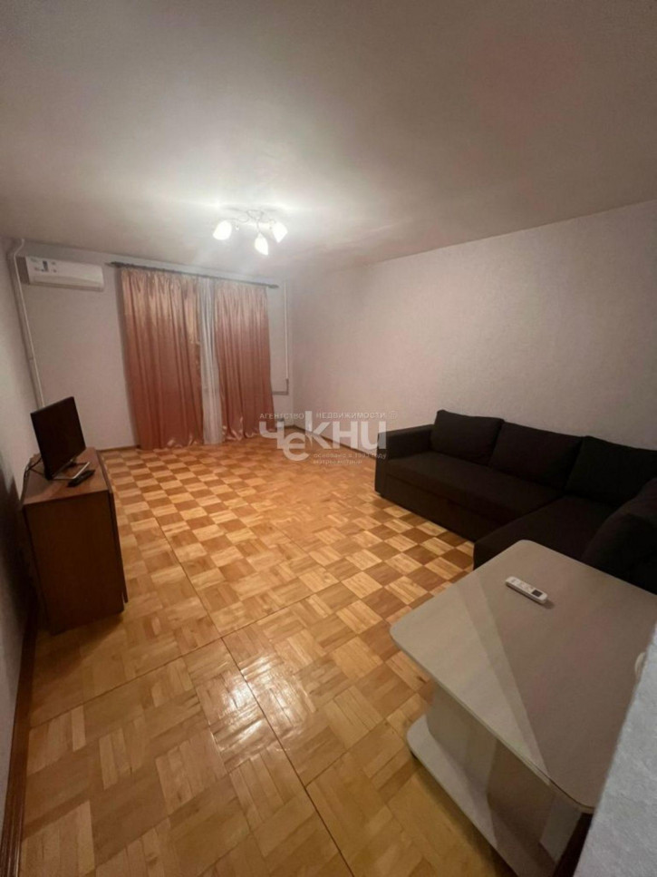 2-комн квартира Родионова ул, 180к1