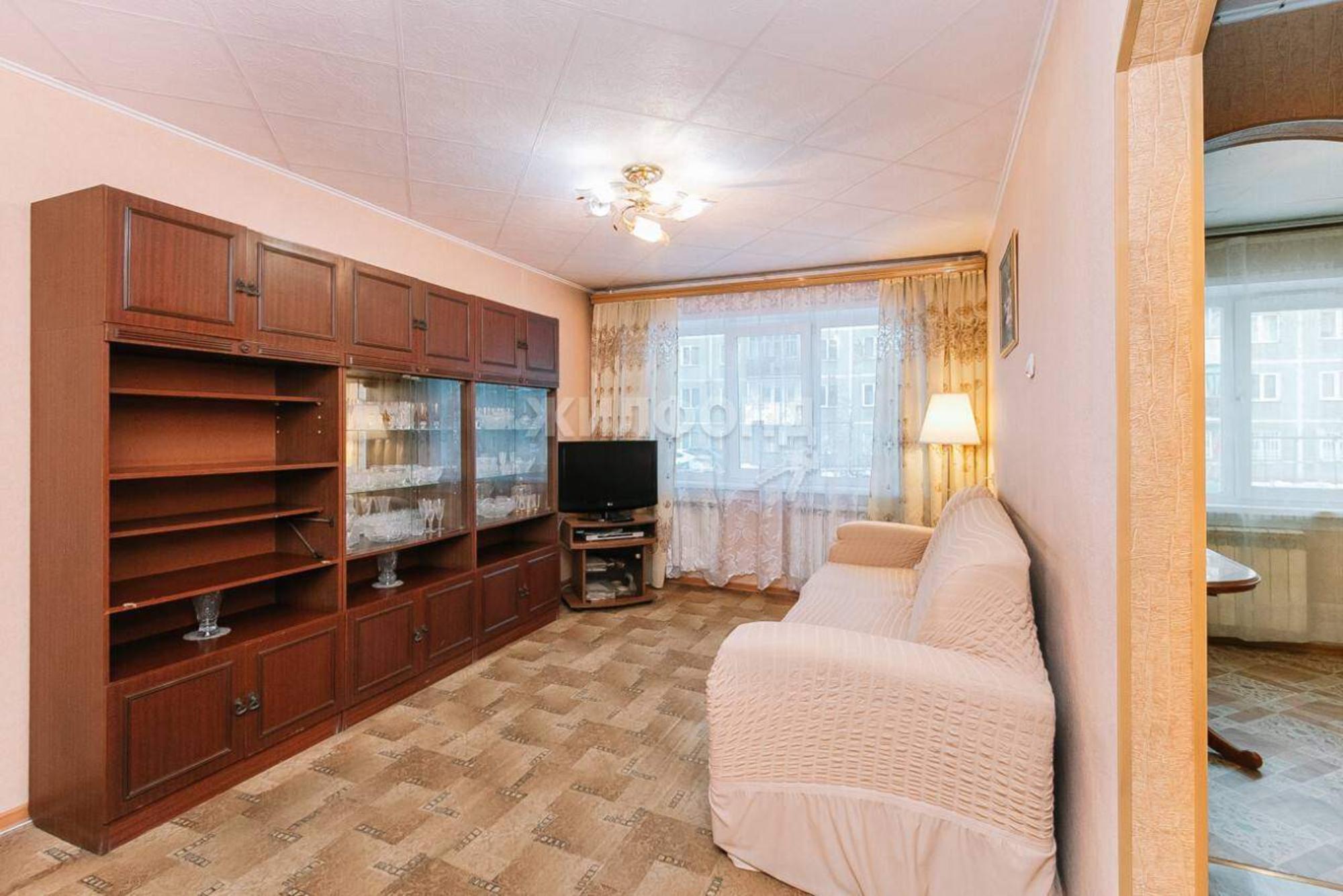Купить квартиру за 5 550 000 рублей на Есенина улица, д.47