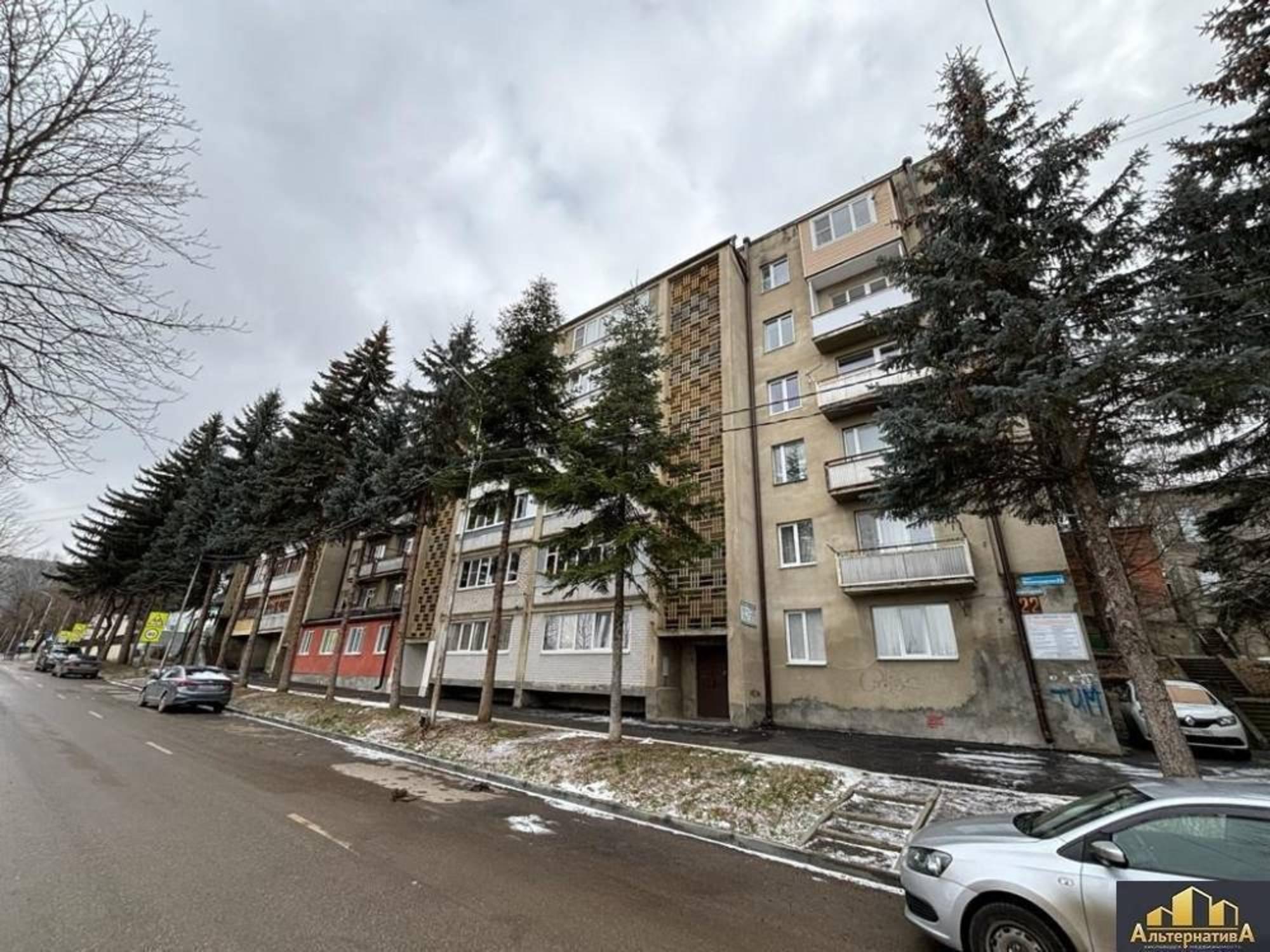 Купить квартиру за 9 800 000 рублей на Велинградская ул.