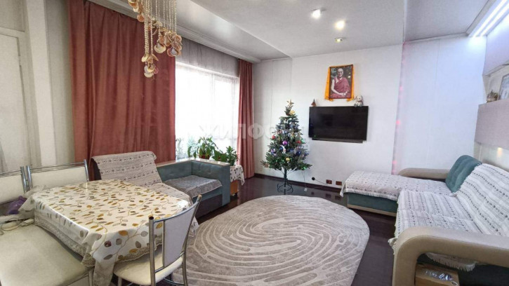 3-комн квартира Чульдума улица, д.44