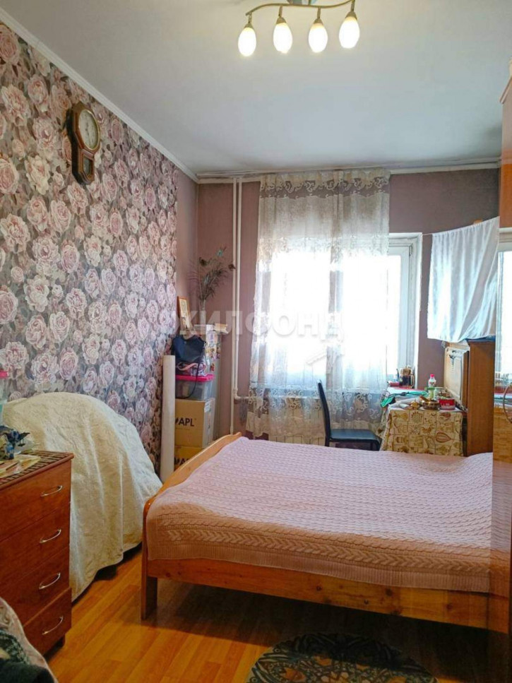 3-комн квартира Чульдума улица, д.44