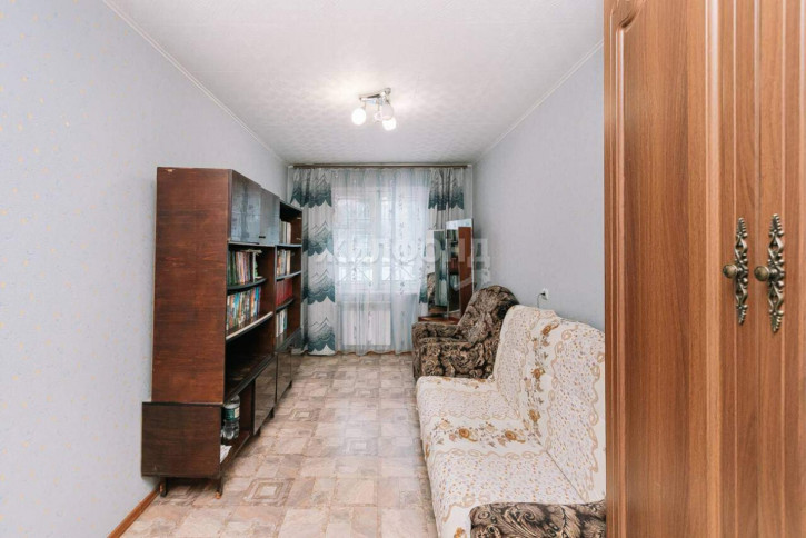 3-комн квартира Есенина улица, д.47