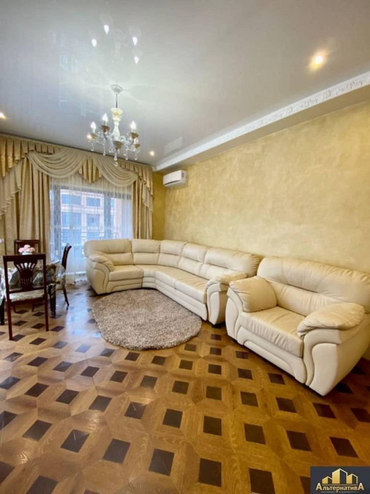 2-комн квартира Шаумяна ул.