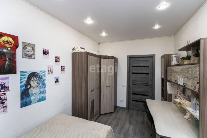 3-комн квартира Челюскинцев, 29