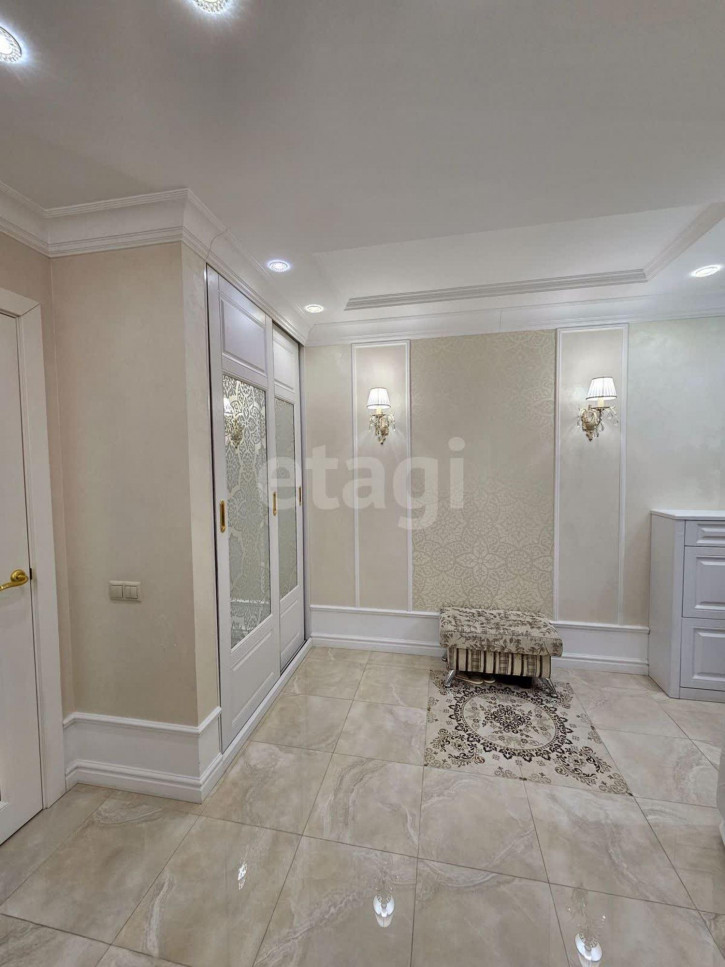 3-комн квартира Демьяна Бедного, 102