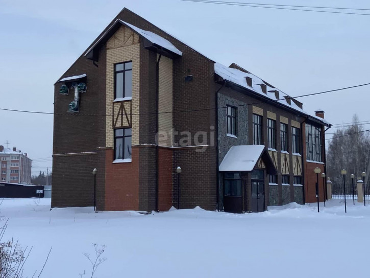 Помещение свободного назначения Лесная 1А