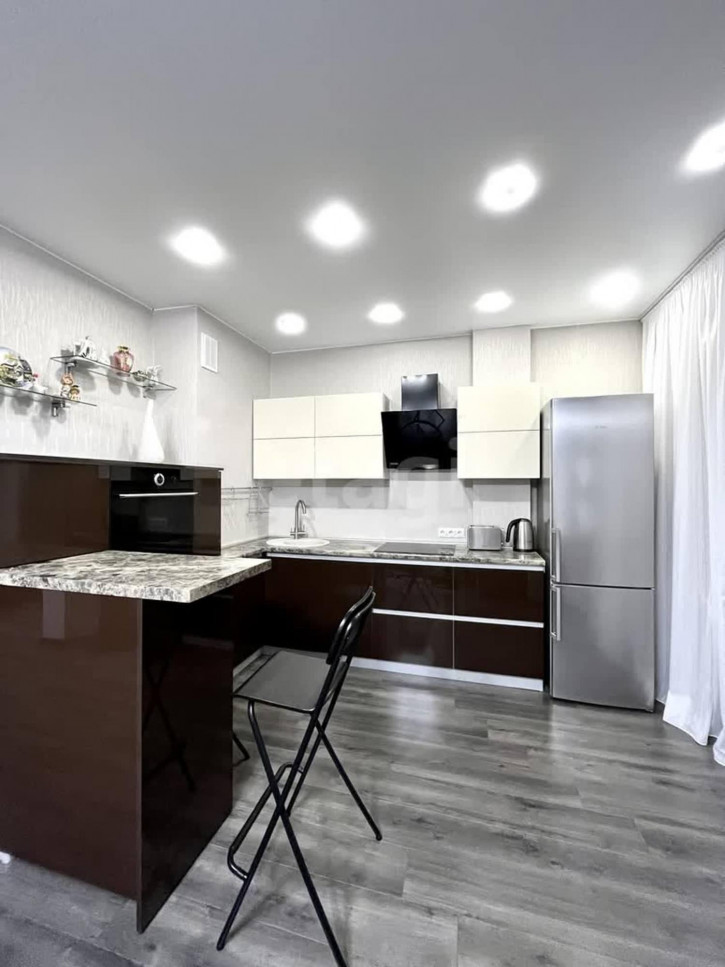 2-комн квартира Пароходская, 4