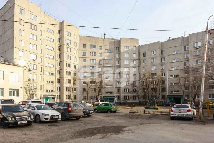 3-комн квартира 50 лет Октября, 76