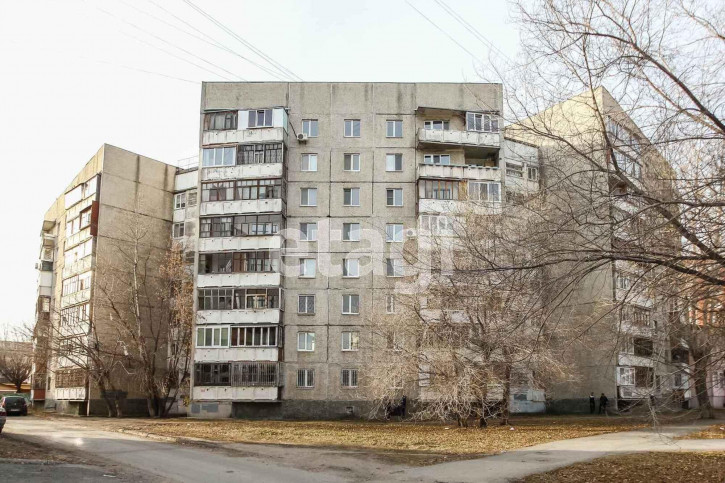 3-комн квартира 50 лет Октября, 76