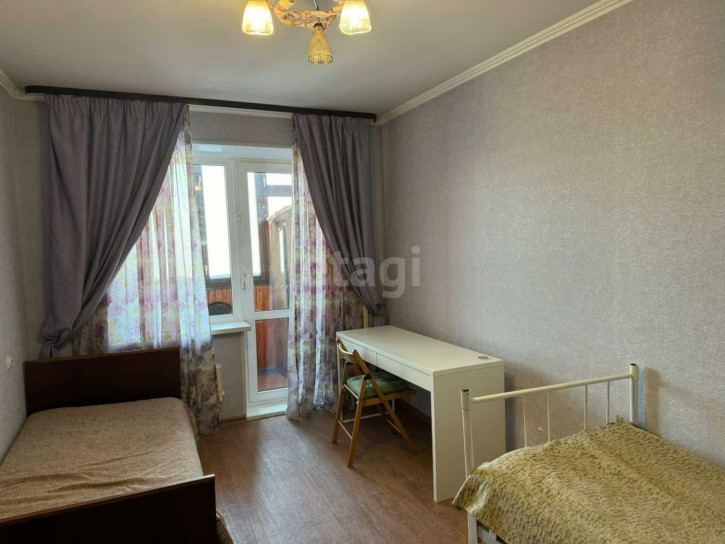 3-комн квартира Домостроителей, 6а