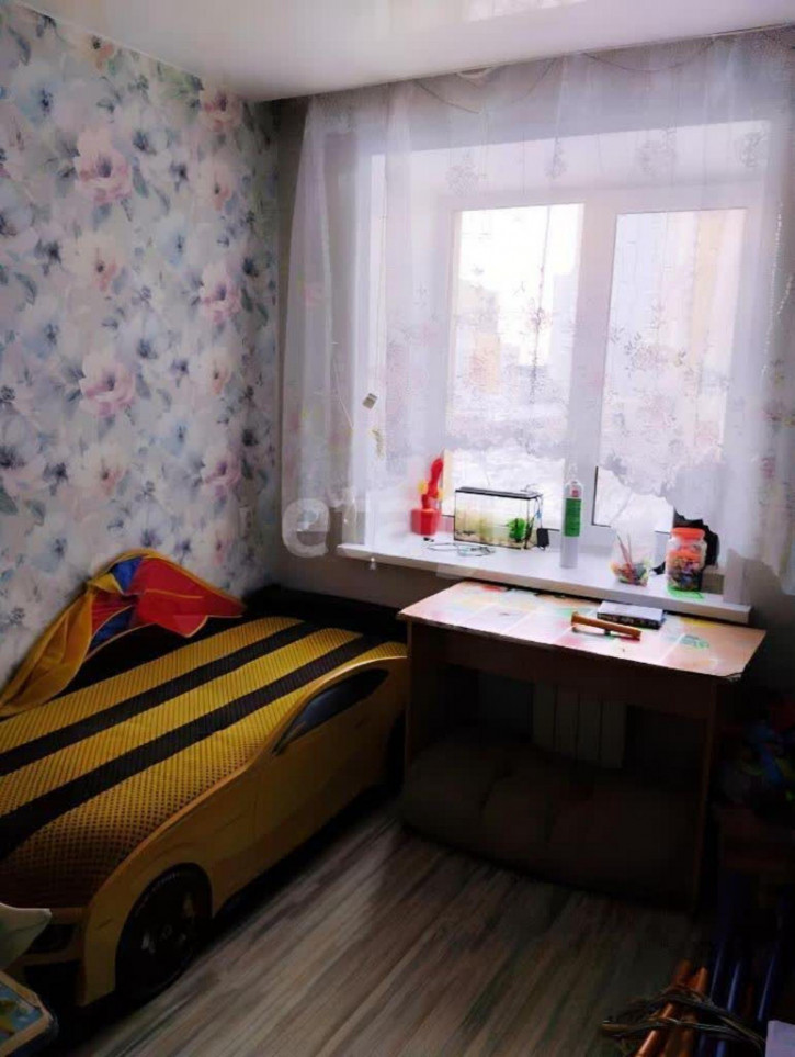 4-комн квартира Билимбаевская, 32