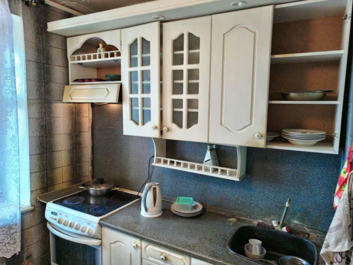 3-комн квартира Политбойцов ул, 21
