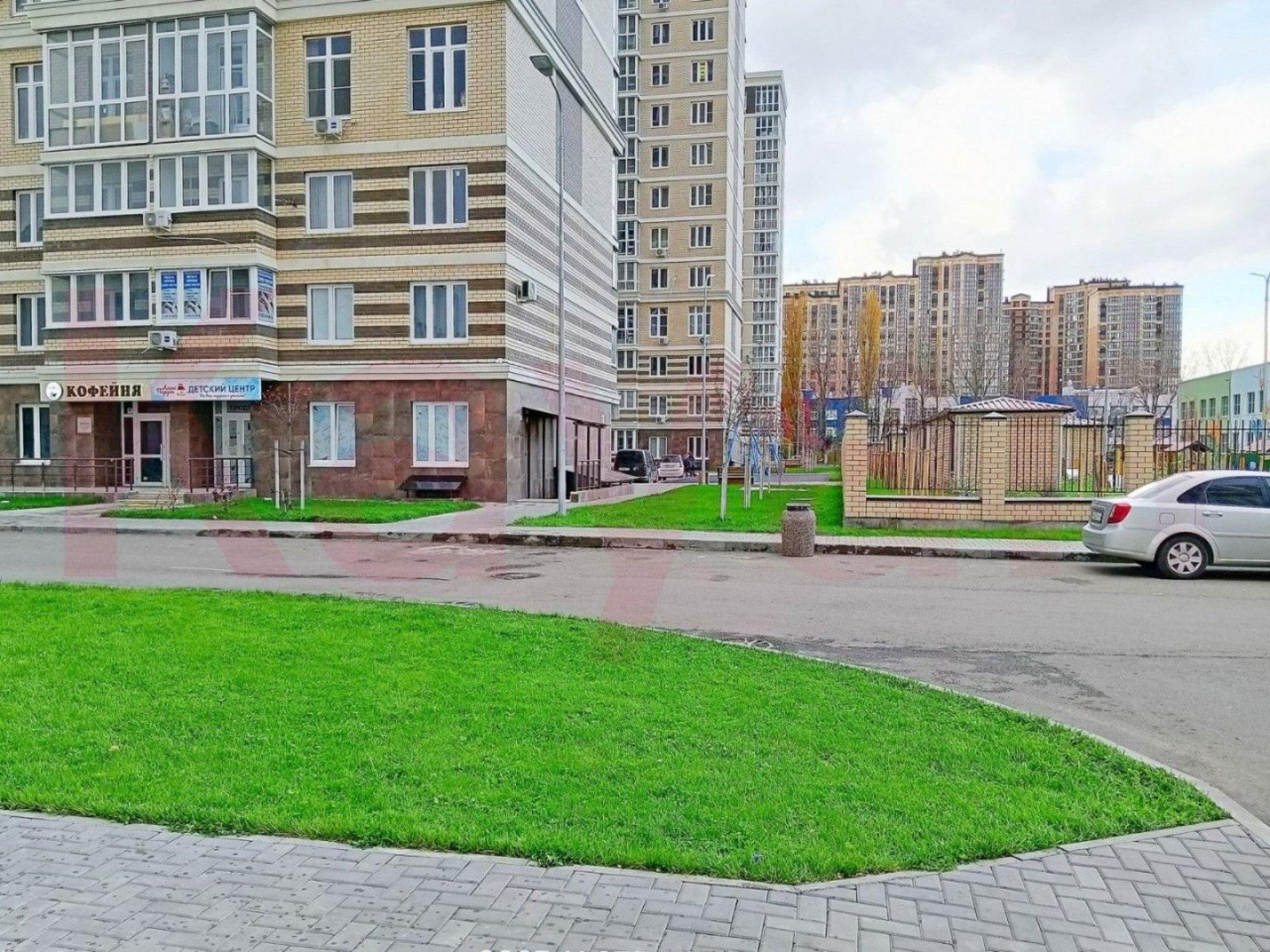 Купить помещение свободного назначения за 40 000 000 рублей на Конгрессная ул.