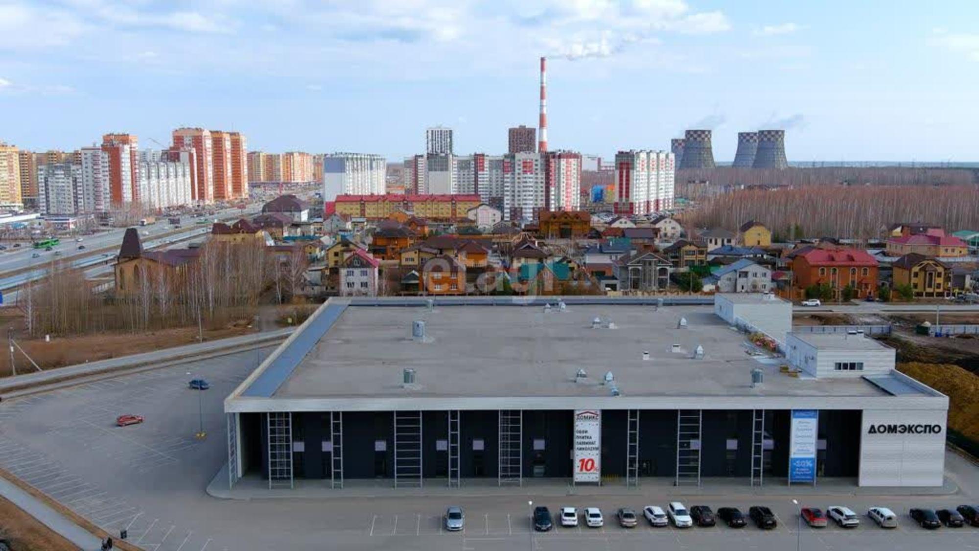 Купить торговое помещение за 120 000 000 рублей на Народная 68