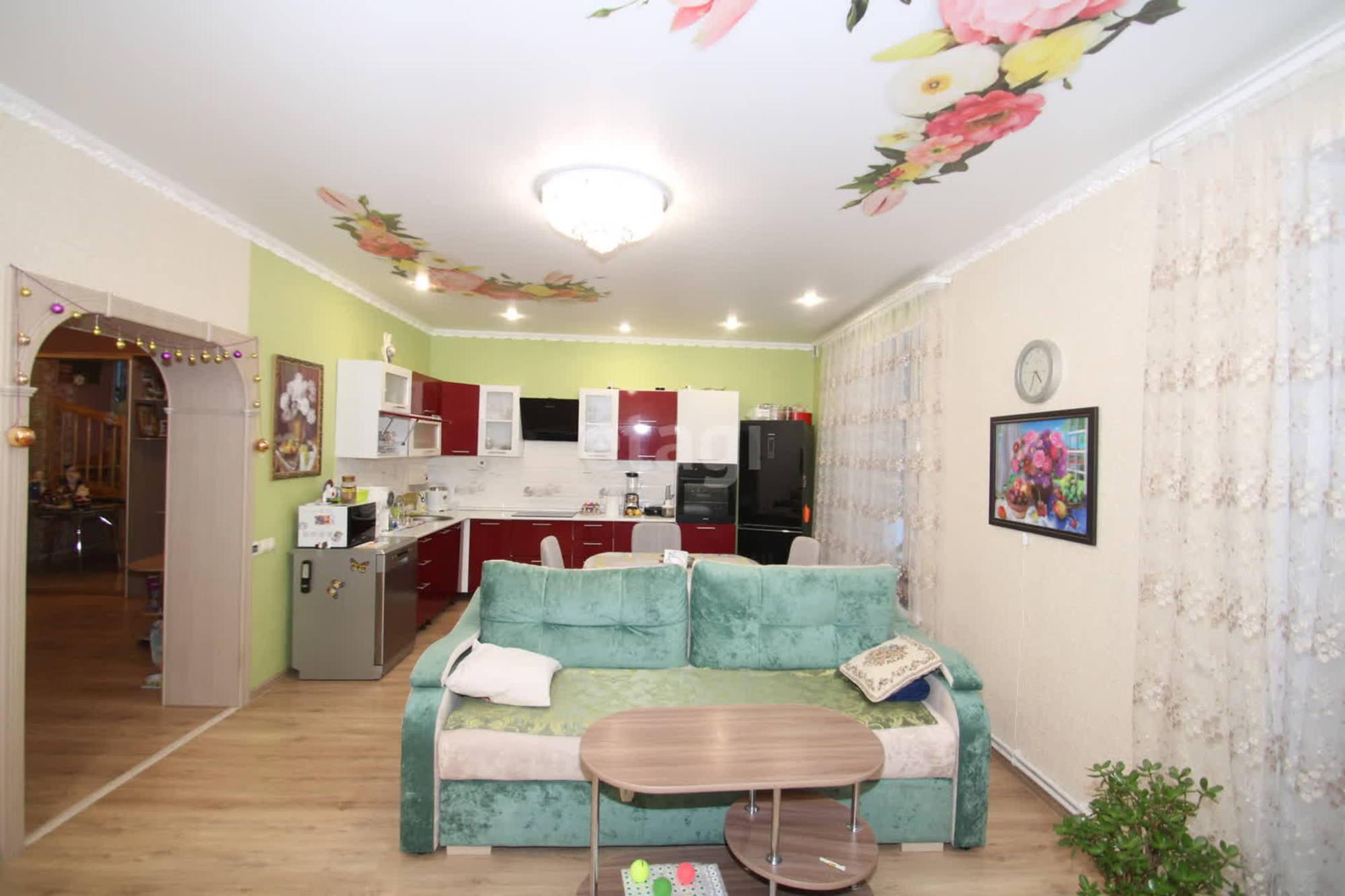 Купить дачу, дом, коттедж за 10 980 000 рублей на Блока, 14 стр.1