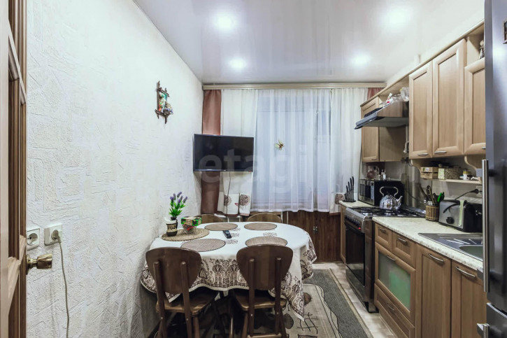 5-комн квартира Новгородская улица, 11