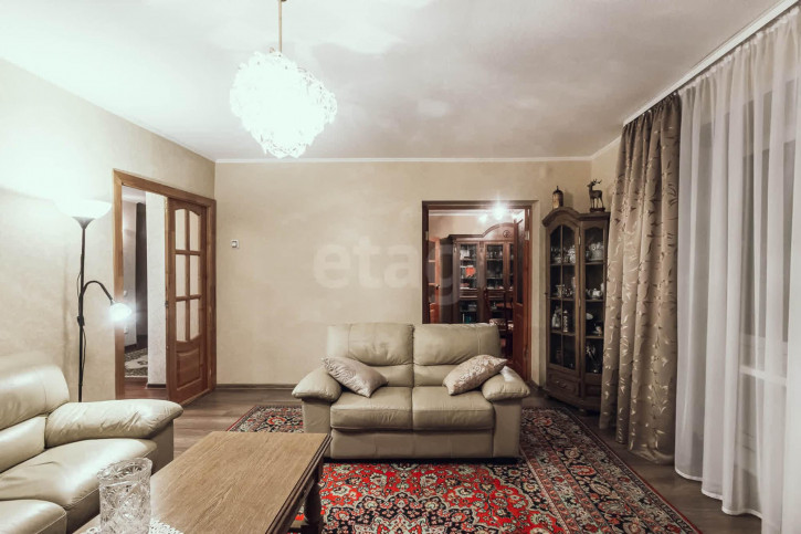 5-комн квартира Новгородская улица, 11