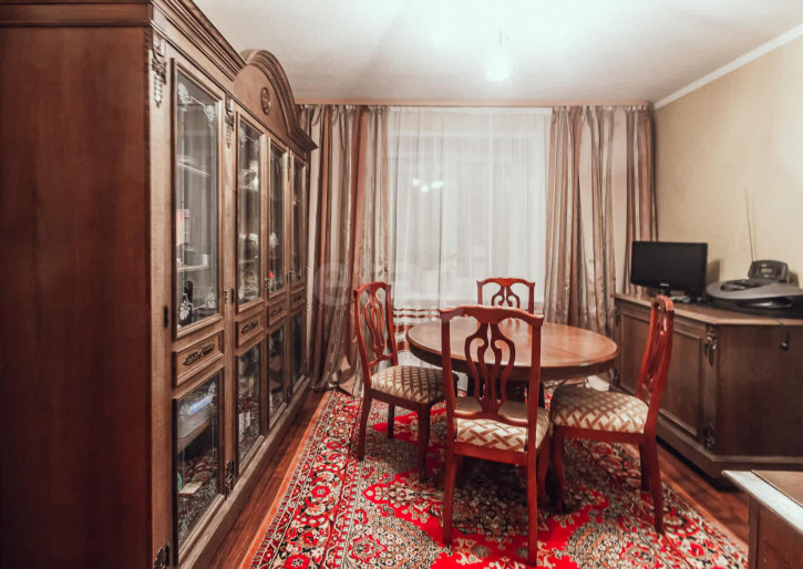 5-комн квартира Новгородская улица, 11