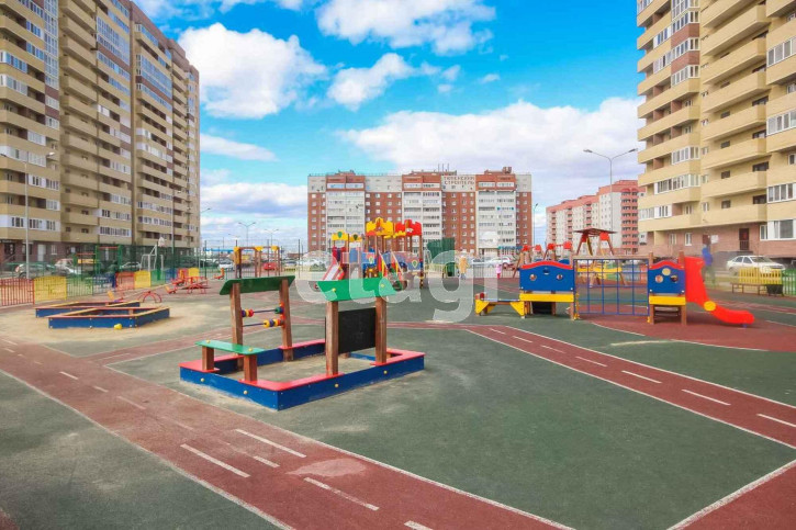 Студия Газопромысловая, 8