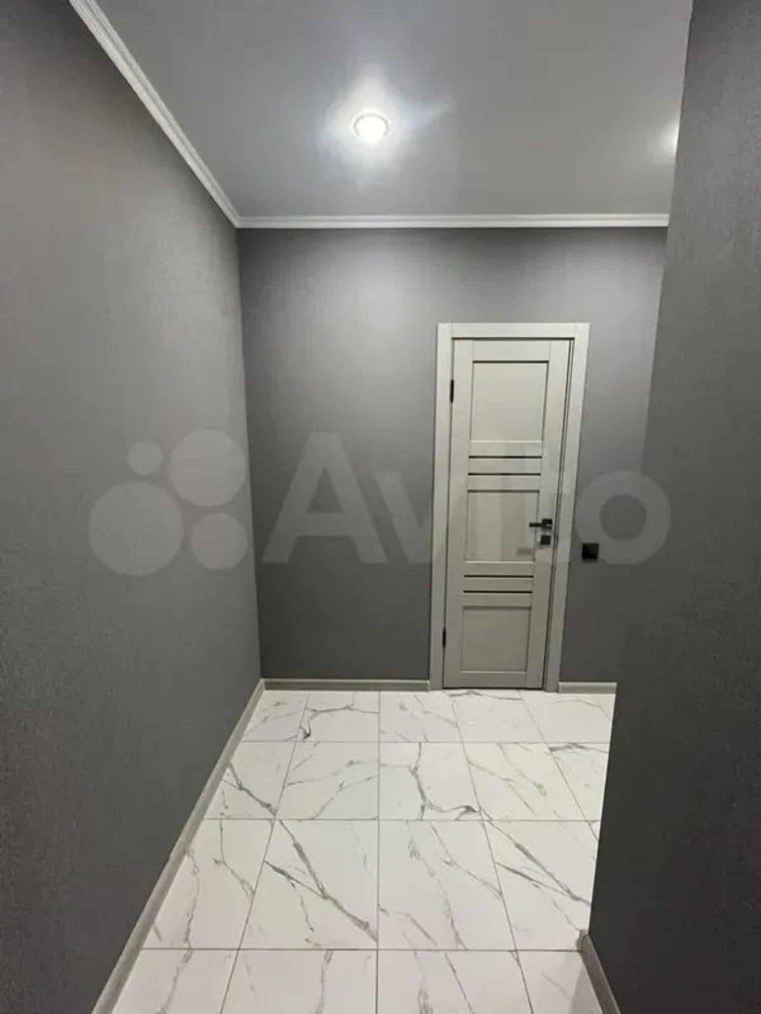 Купить квартиру за 4 370 000 рублей на б-р Комарова, 1 к.2