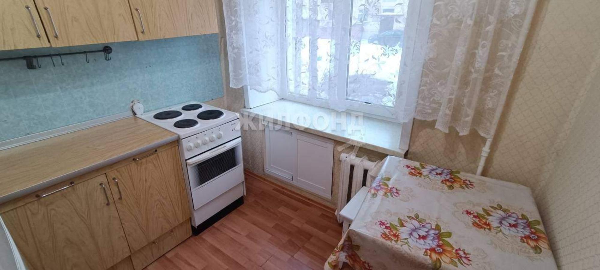 Купить квартиру за 2 600 000 рублей на М.Горького улица, д.10