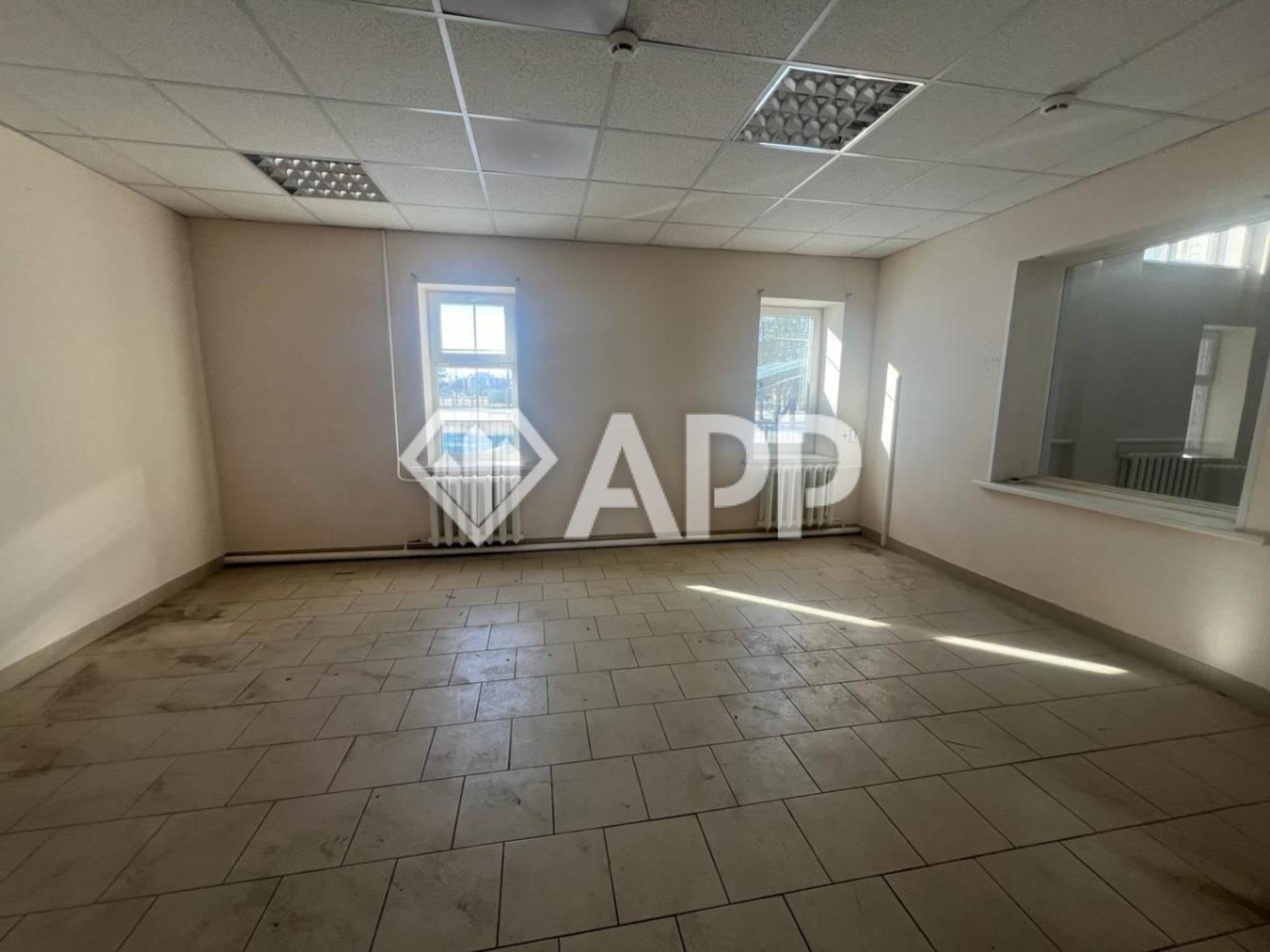 Купить офис, помещение под офис за 21 500 000 рублей на ул Азовская, 120