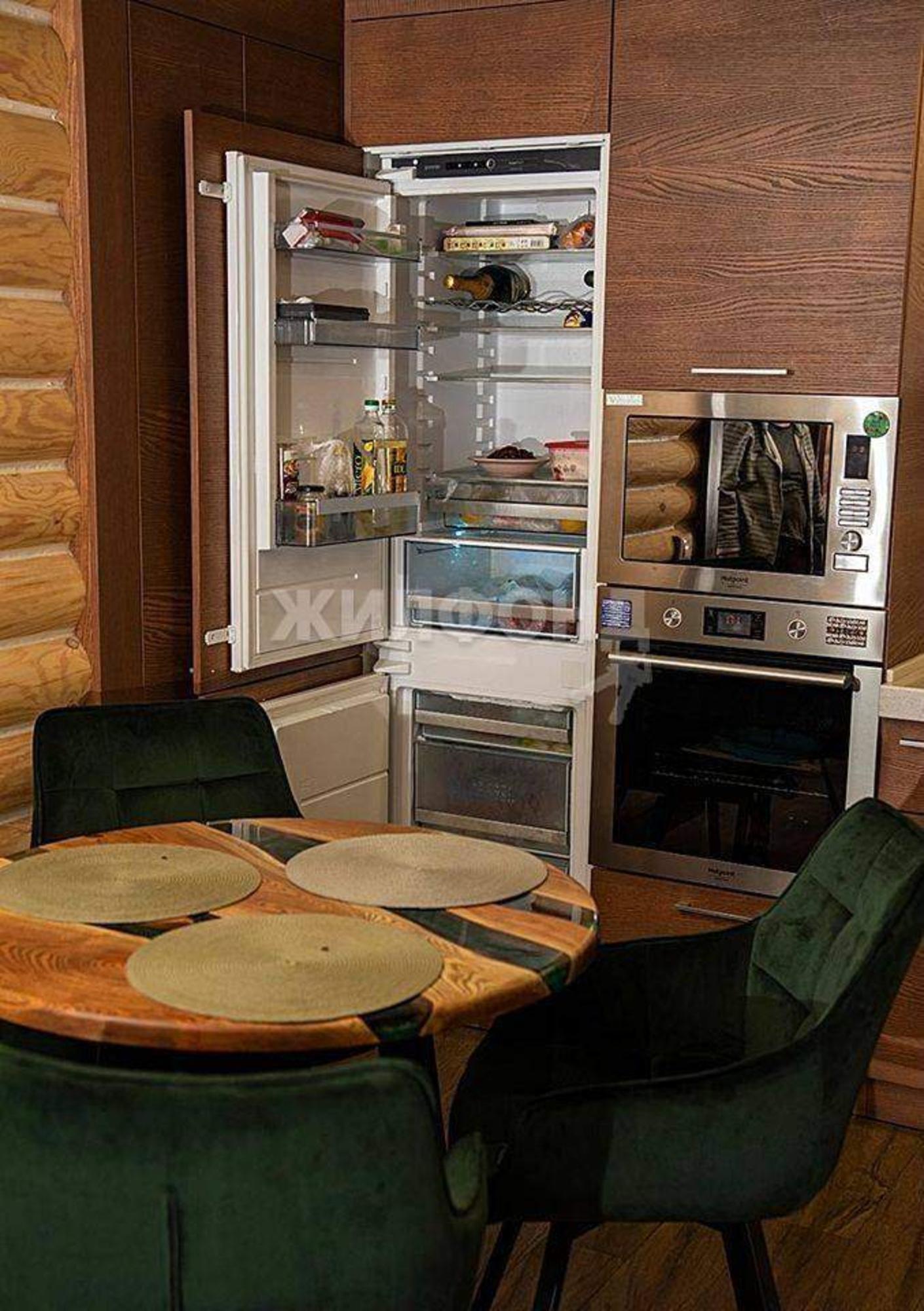 Купить дачу, дом, коттедж за 10 900 000 рублей на Школьный переулок