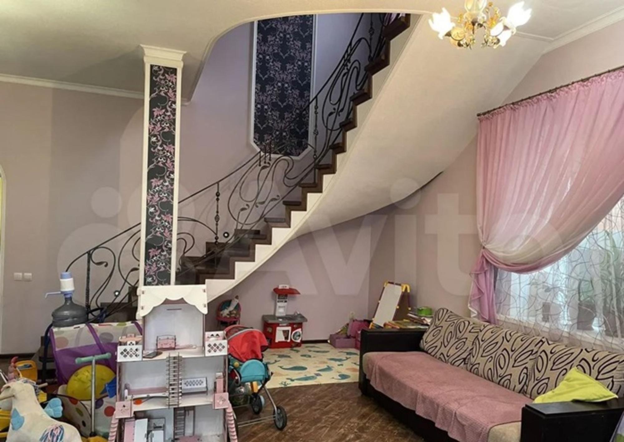 Купить дачу, дом, коттедж за 11 500 000 рублей на Тельмана улица, 789