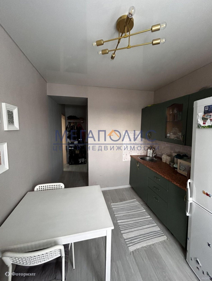 2-комн квартира Факел Социализма ул, 3А