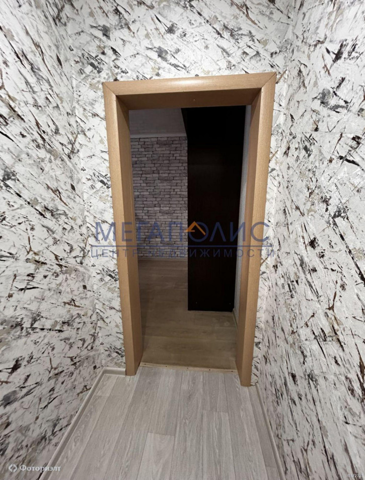 2-комн квартира Факел Социализма ул, 3А