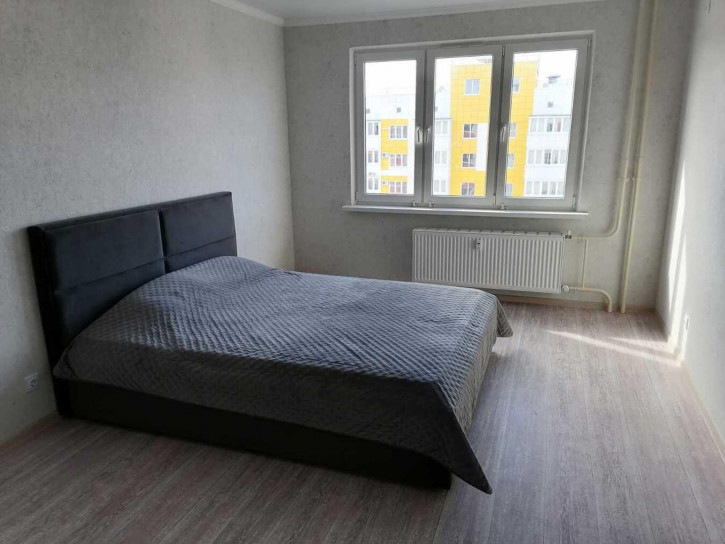 3-комн квартира улица Адмирала Пустошкина, 22к10