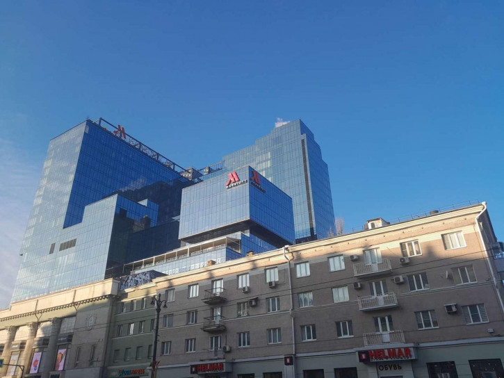 3-комн квартира Революции проспект, 36