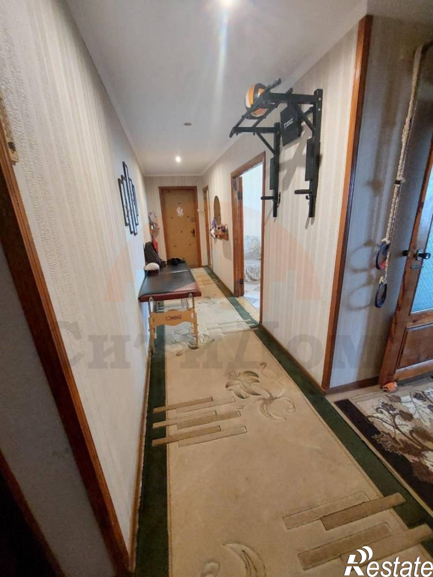 Продажа 3-комн квартиры Интернациональная ул., 45