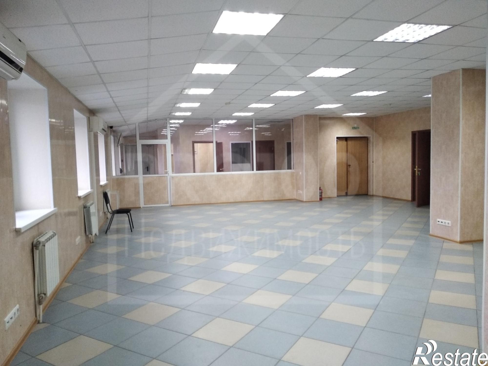 Сдать офис, помещение под офис за 100 000 рублей на р-н. Центральный,10 лет Октября улица,166/1