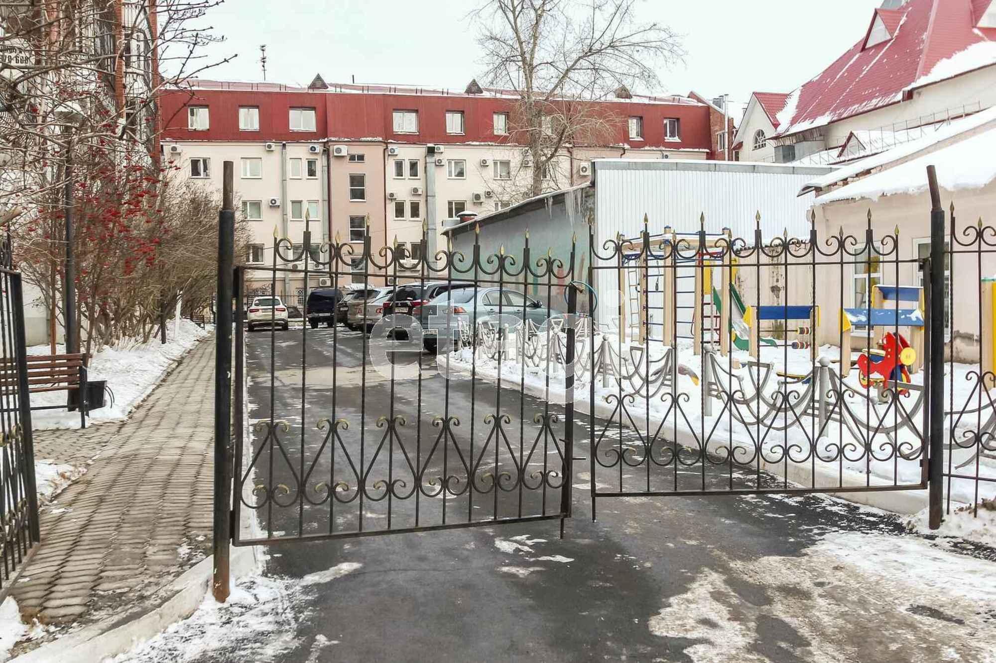 Купить квартиру за 16 000 000 рублей на Семакова, 21