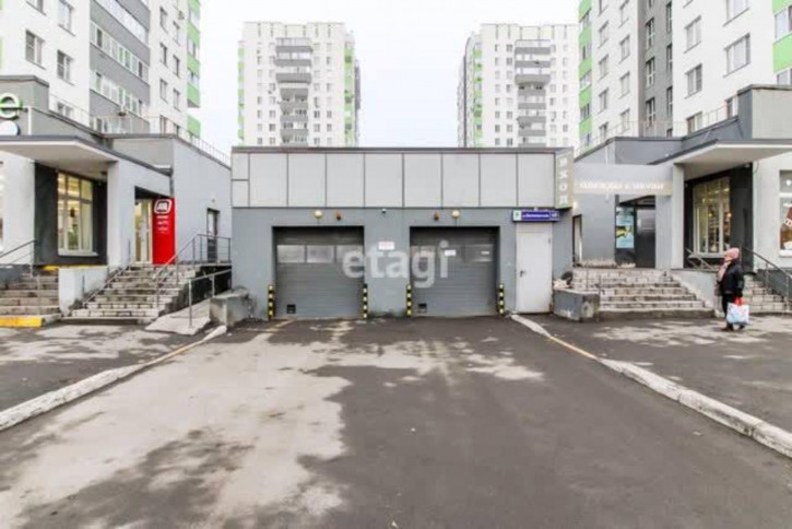 Гараж/парковка Велижанская 68