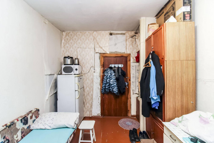 Комната Судоремонтная, 16