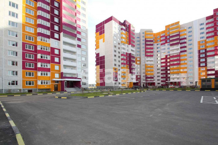 3-комн квартира Созидателей, 10