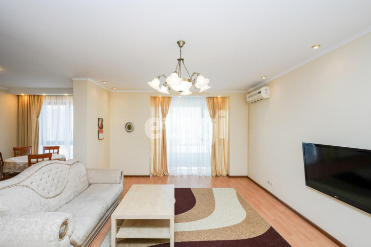 3-комн квартира Максима Горького, 68/1