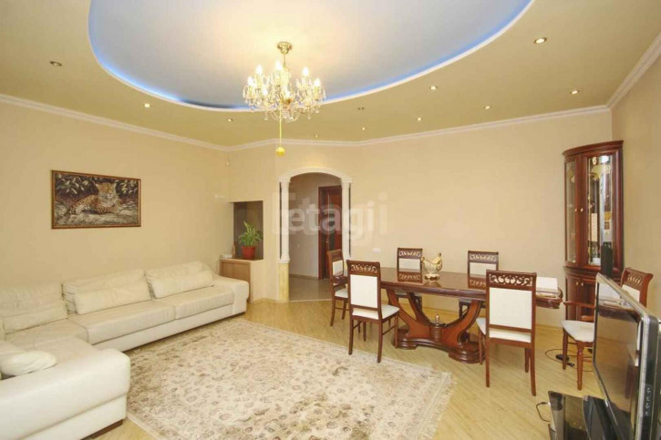 4-комн квартира Шаимский пр., 12
